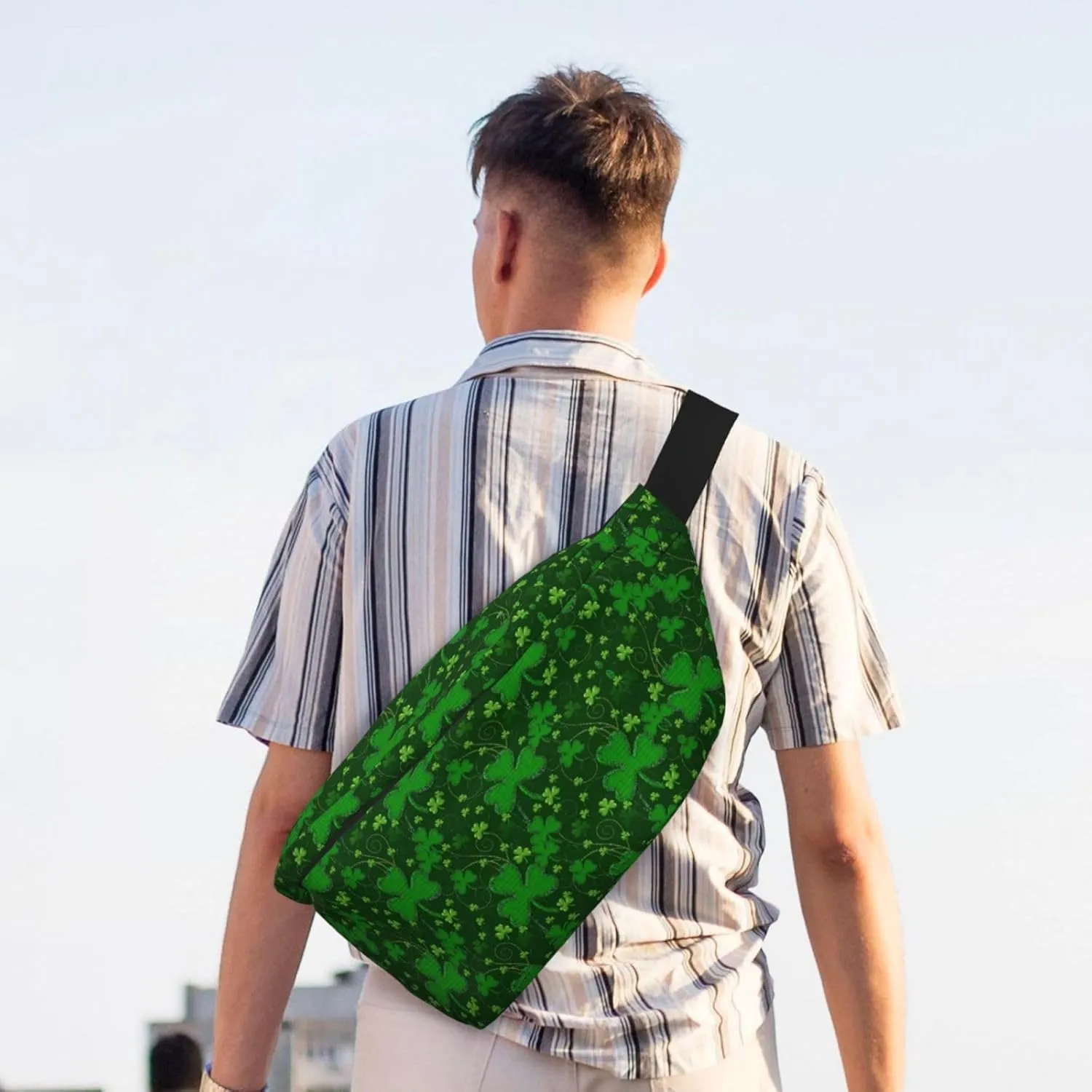 background st patrick's day glitter Multi-Purpose Fanny Pack and Crossbody Bag - High Capacity with Zipper Pockets, Ideal for Men and Women