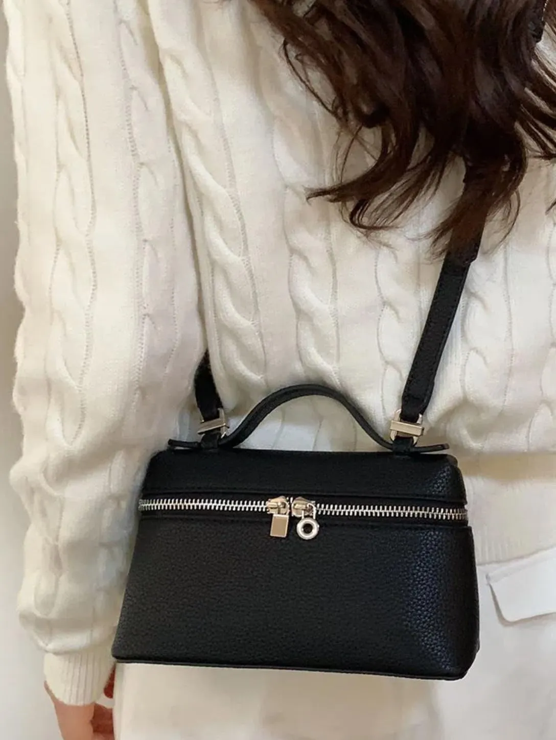 Designer Top-Handle Bag for Women L19 Pouch Crossbody Leather Bag