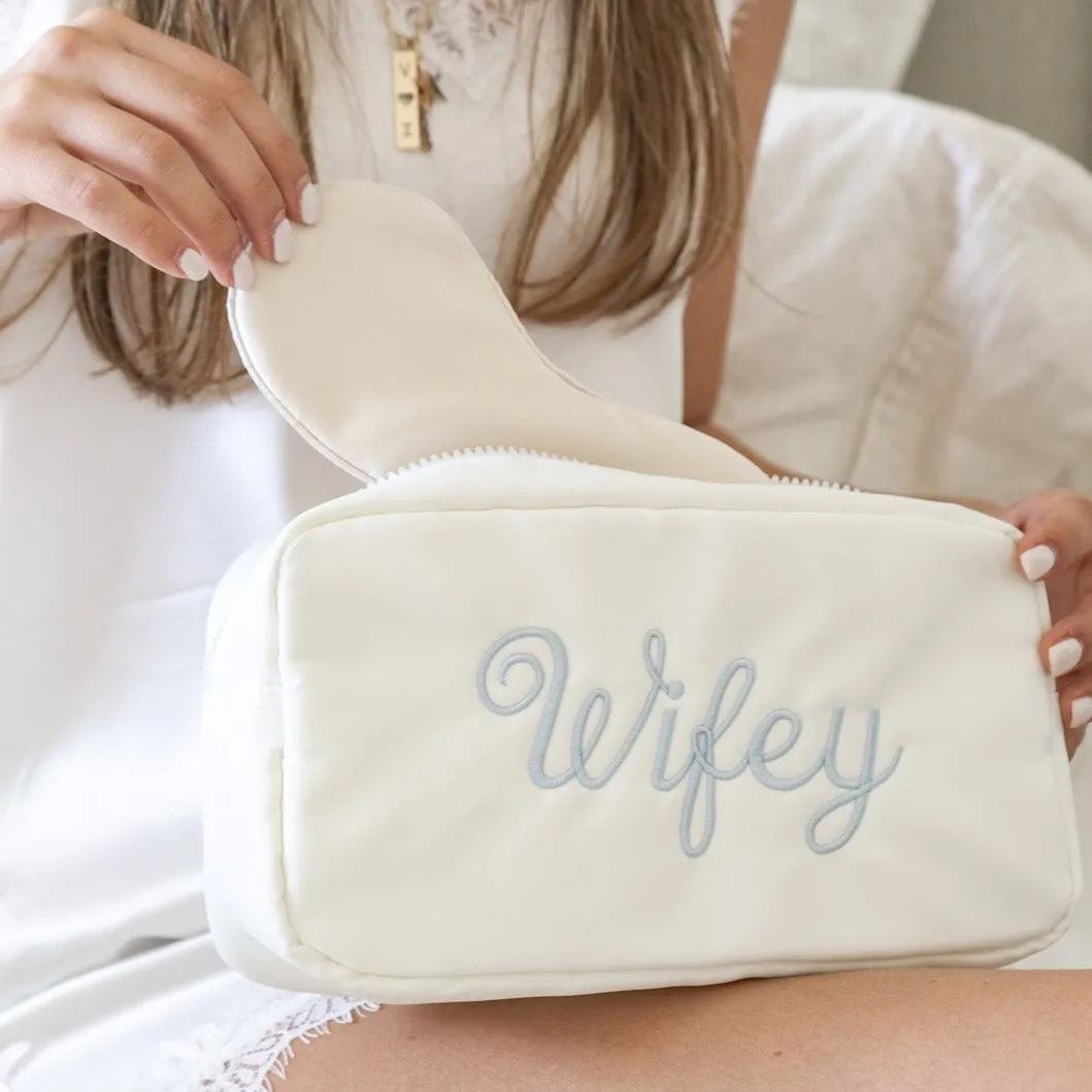 GW L Essentials White - WIFEY