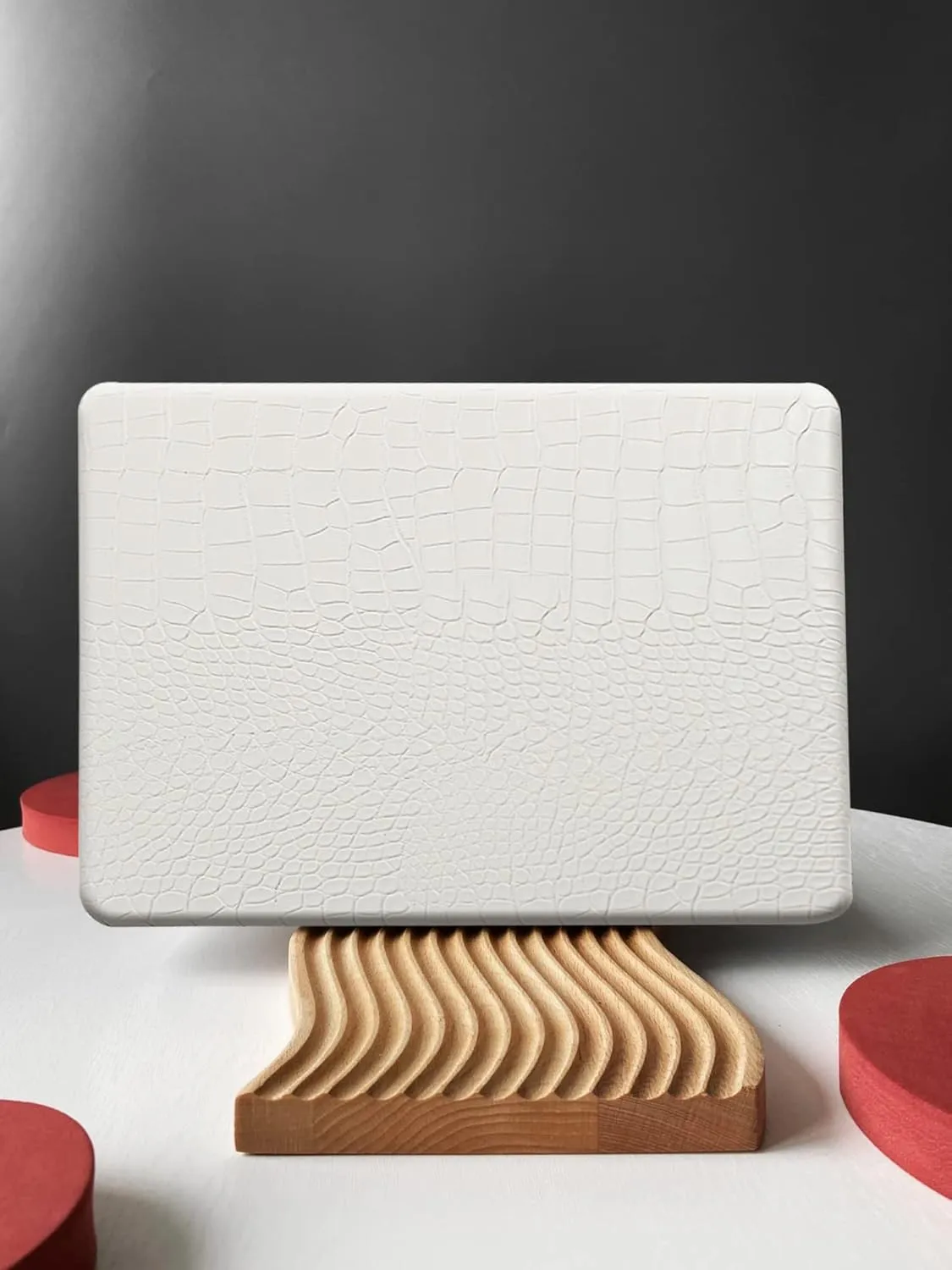 KEROM Compatible for Crocodile MacBook Pro 13 inch Case 2024-2016 M2 M1 A2338 A2289 A2251 A2159 A1989 A1706 A1708, Crocodile Skin Alligator Skin PU Leather Hard Shell Case & Keyboard Cover, White
