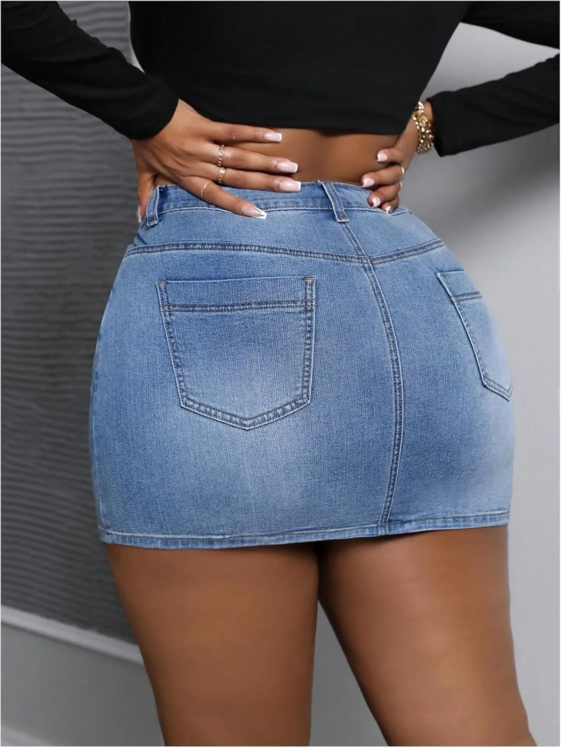 MakeMeChic Women's Plus Size Denim Skirt Mini High Waisted Zipper Bodycon Jean Skirt