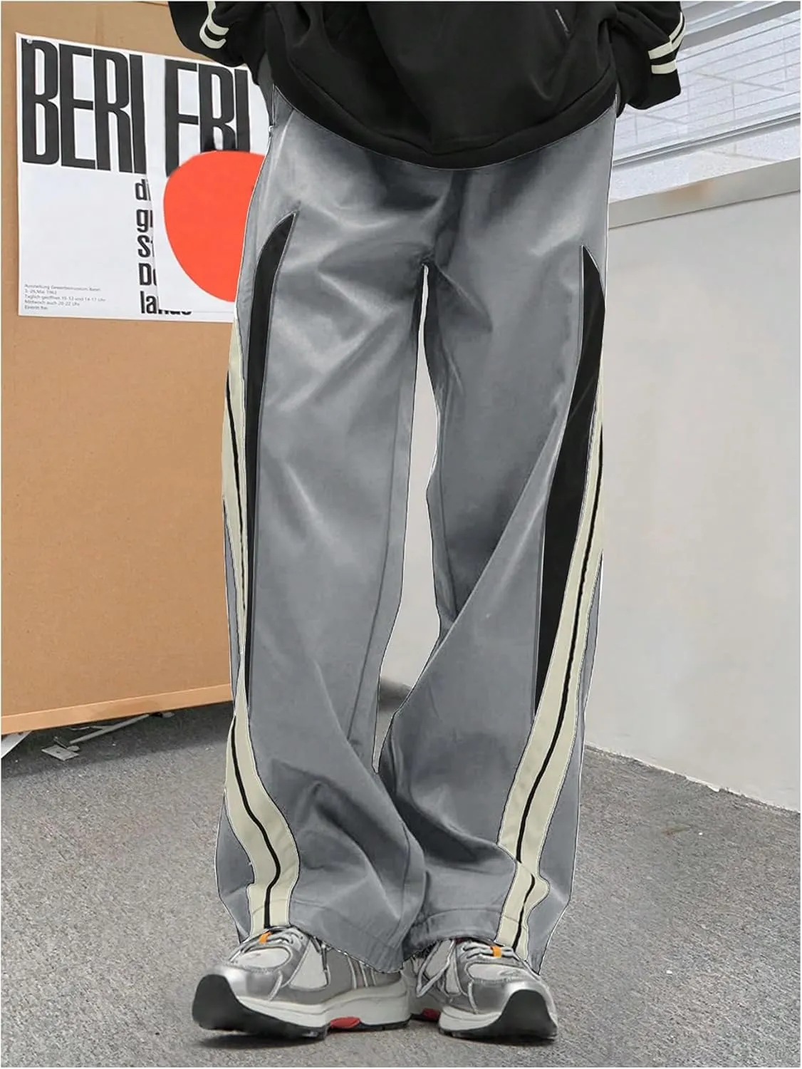 OYOANGLE Men's Colorblock Drawstring Waist Straight Wide Leg Baggy Pants with Pocket