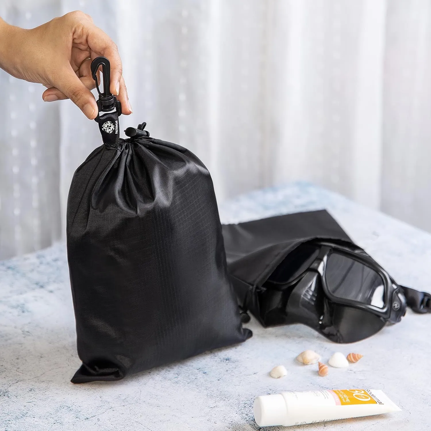 PALTERWEAR Drawstring Bag - Cinch and Ditty Pouch with Clip for Travel, Wardrobe, Outdoors - Set of 5 (Black, 8 x 11 inch)