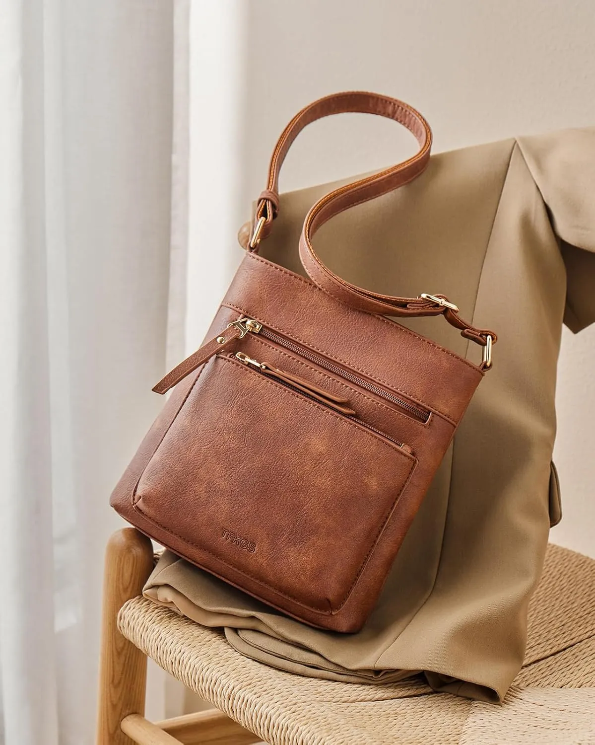 Small Crossbody Bags for women,Soft Leather Cell Phone Purse Lightweight,Little Crossbody Purses Women Trendy with Card slots