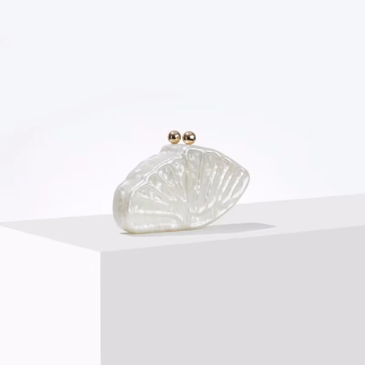 UMREN Lovely Acrylic Shell Shaped Clutch for Women Acrylic Evening Clutch Purse Marble Handbag for Wedding Cocktail Party