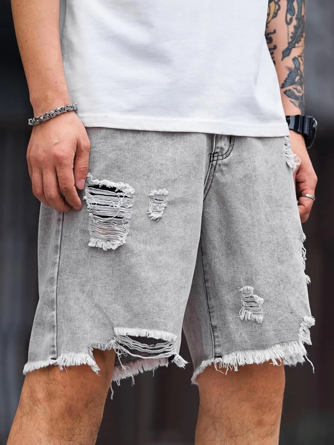Verdusa Men's Ripped Bermuda Denim Shorts Straight Leg Jean Shorts with Pockets