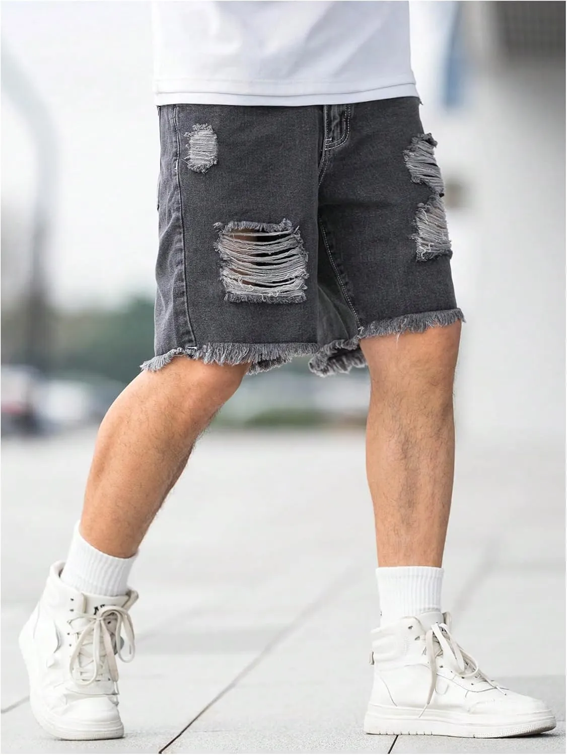 Verdusa Men's Ripped Bermuda Denim Shorts Straight Leg Jean Shorts with Pockets