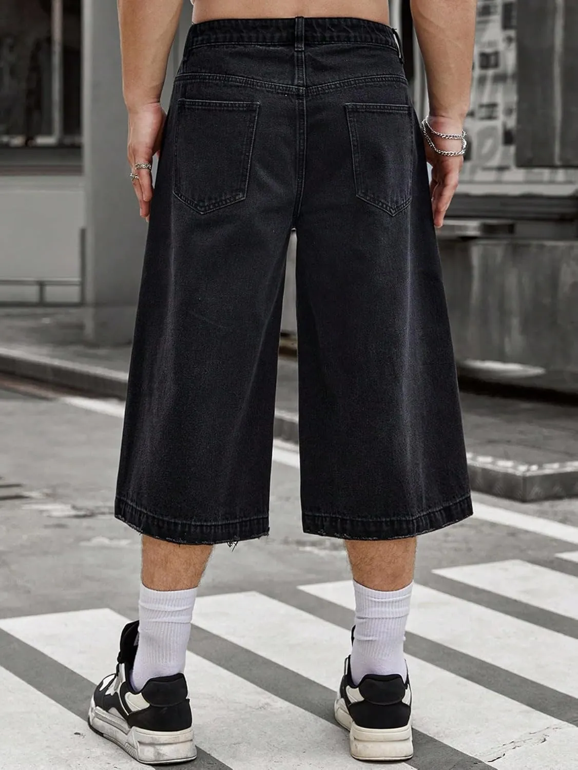 Verdusa Men's Wide Leg Capri Jeans Zipper Fly Loose Denim Capris Bermuda Shorts with Pocket