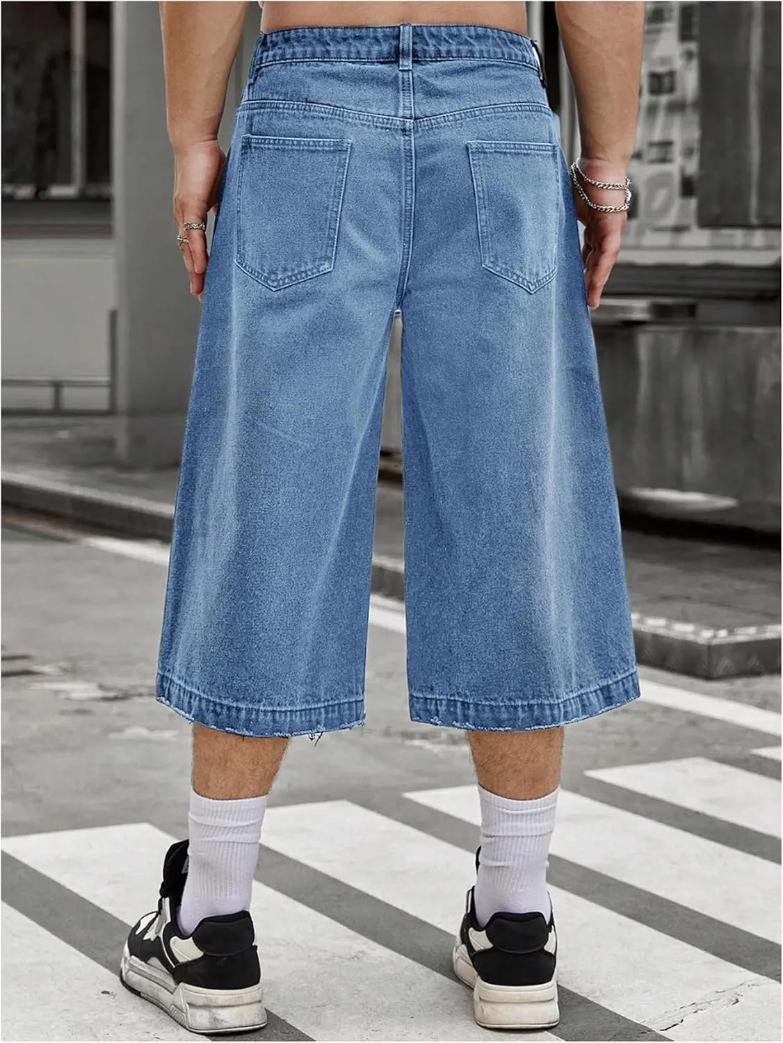 Verdusa Men's Wide Leg Capri Jeans Zipper Fly Loose Denim Capris Bermuda Shorts with Pocket