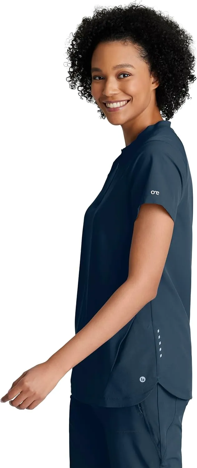 Women's 2 Pocket Banded Zip Collar Flux Scrub Top
